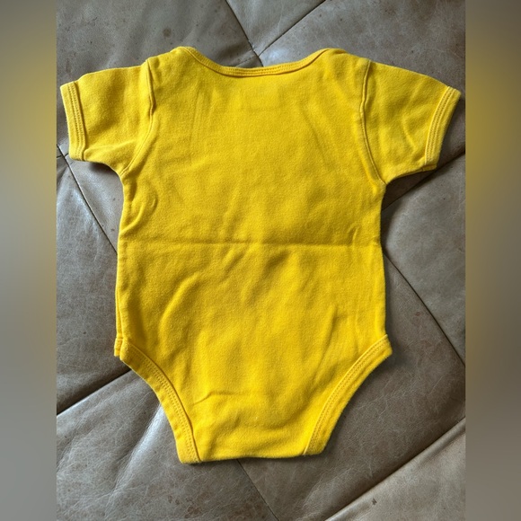 Set of Two Steelers NFL onesies for 6-9 month old - Picture 5 of 7